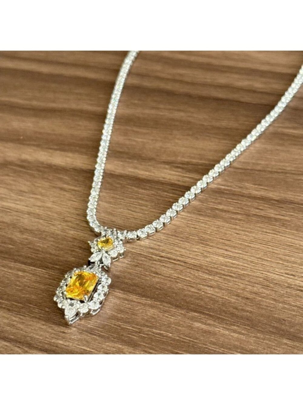 Yellow Diamond Necklace Q574 - Picture 3 of 5